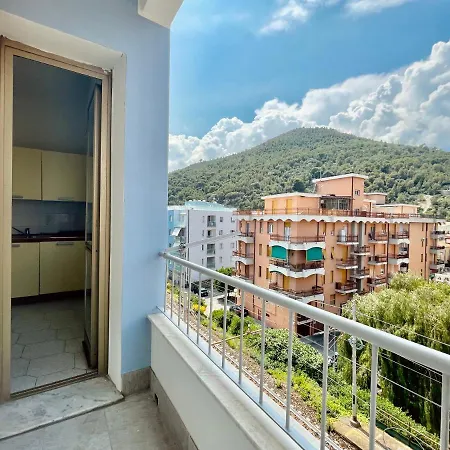 Apartment Fronte Il Trampolino Sul Mare Con A/c *