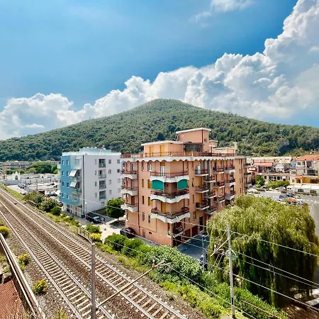 Apartment Fronte Il Trampolino Sul Mare Con A/c Borghetto Santo Spirito