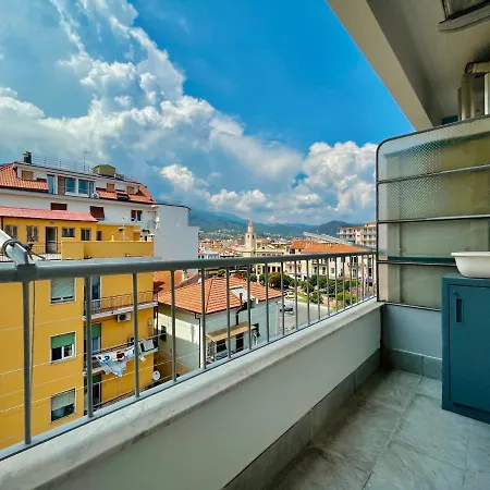 Fronte Il Trampolino Sul Mare Con A/c Apartment