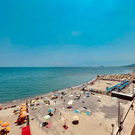 Fronte Il Trampolino Sul Mare Con A/c *